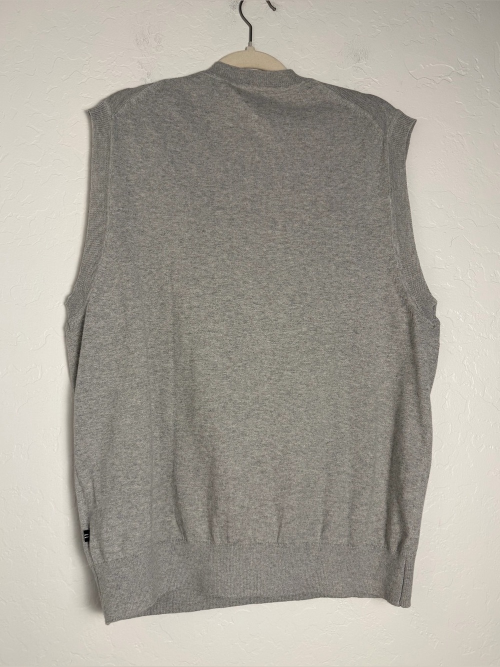 Nautica Men’s XL Light Gray V-Neck Sweater Vest Classic dress Up or Down - Picture 2 of 8